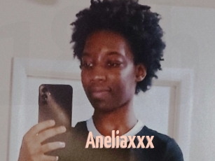 Aneliaxxx