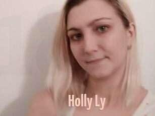 Holly_Ly