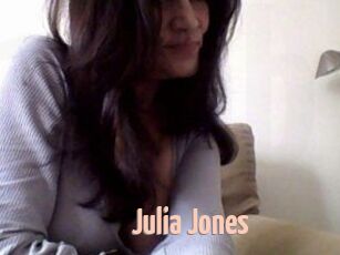 Julia_Jones