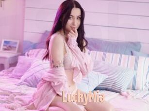 LuckyMia