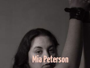 Mia_Peterson