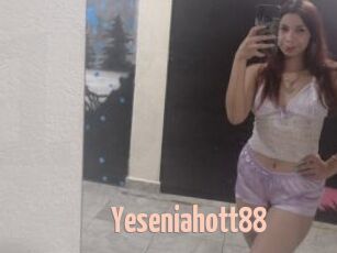 Yeseniahott88